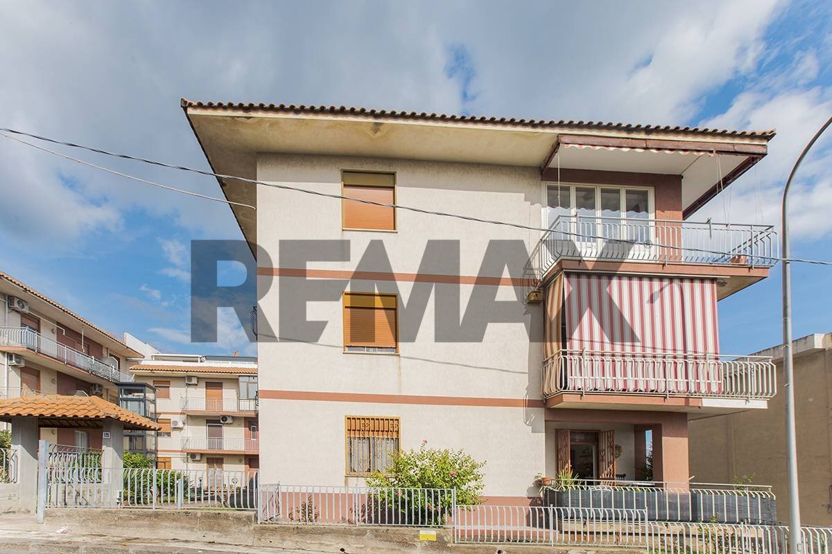 Edificio all\'aperto - Appartamento Via Marina
125, Fiumefreddo di Sicilia - foto 2