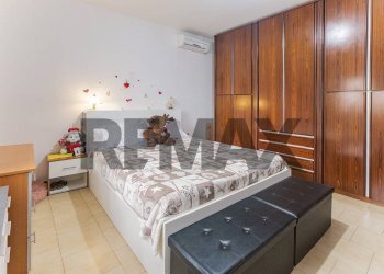 Camera / camera da letto - Appartamento Via Marina
 
125, Fiumefreddo di Sicilia - foto 24