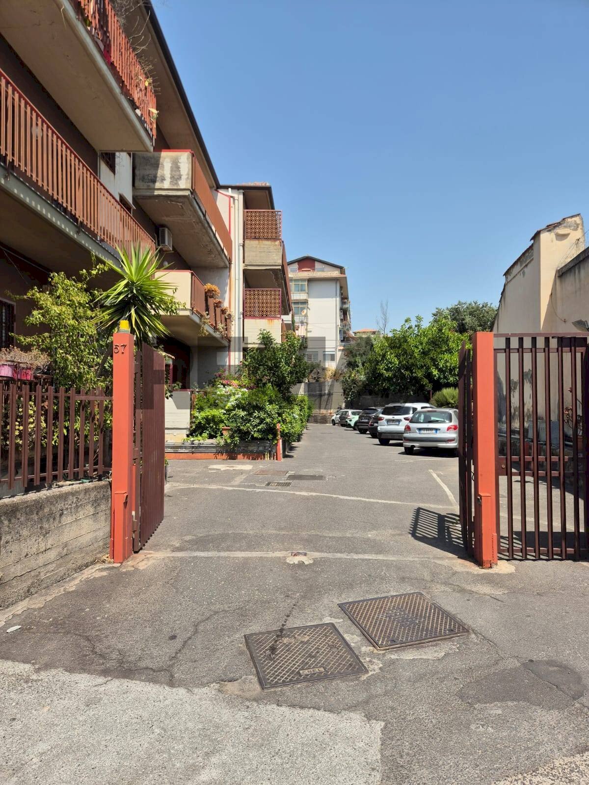 Edificio all\'aperto - Quadrilocale Via Immacolata
 
57, Catania - foto 1