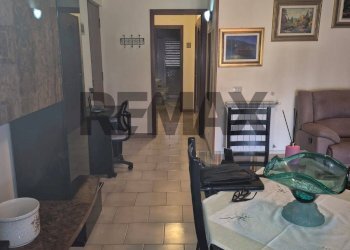 Sala da pranzo - Quadrilocale Via Immacolata
 
57, Catania - foto 5