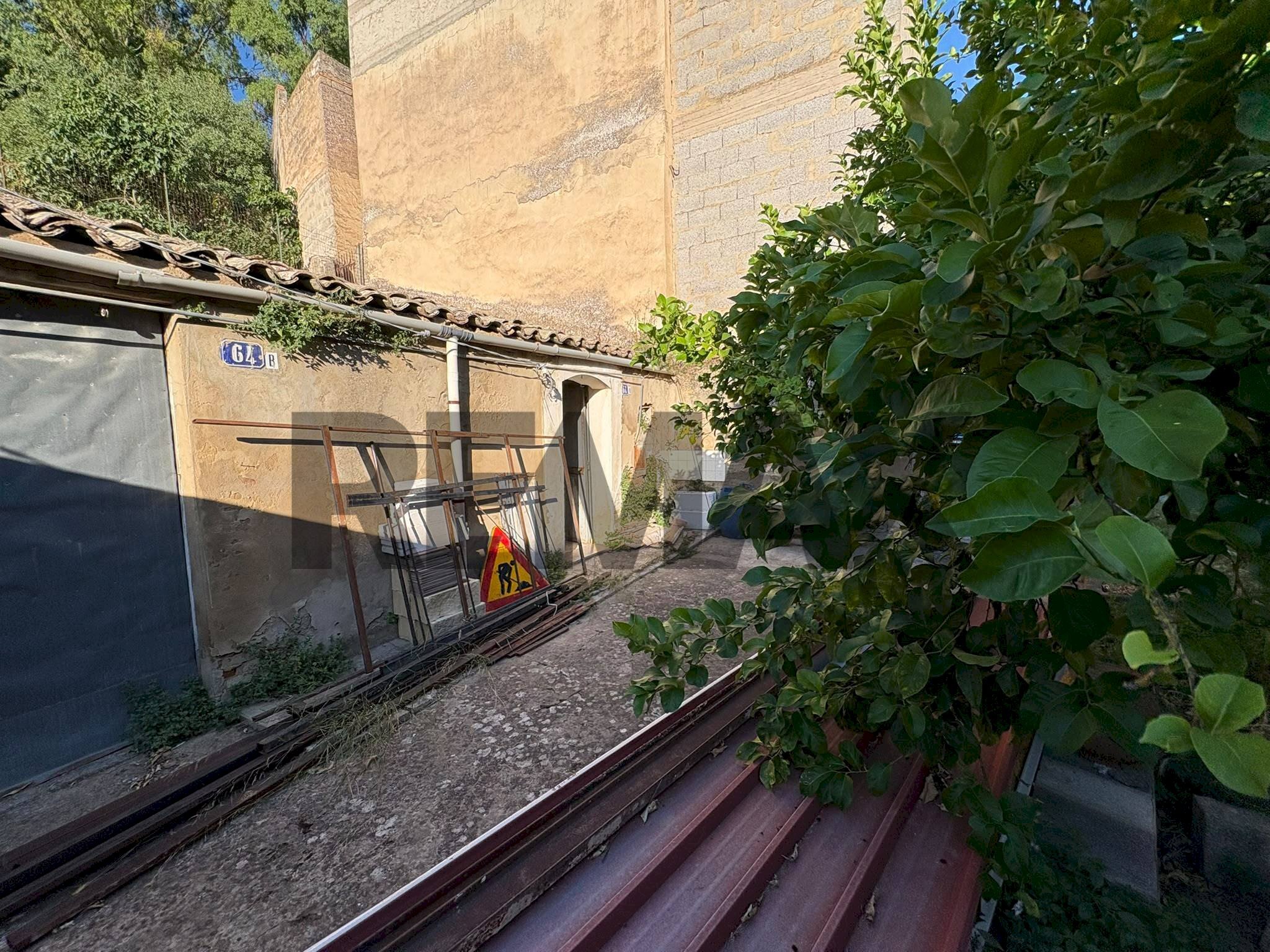 Edificio all\'aperto - Magazzino Via Carcere
 
41, Caltagirone - foto 1