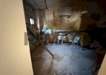 Stanza vuota - Magazzino Via Carcere
41, Caltagirone - foto 4