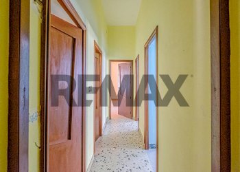 Hall / corridoio - Casa indipendente Via Carlo Alberto
 
87/89, Giarre - foto 19