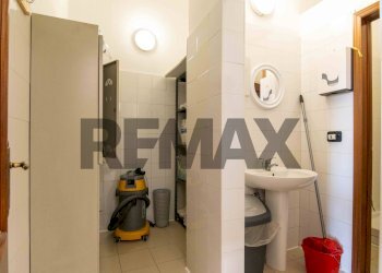 Bagno - Laboratorio Piazza Indipendenza
1, Paterno - foto 16