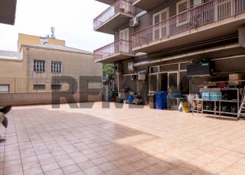 Edificio all\'aperto - Laboratorio Piazza Indipendenza
1, Paterno - foto 21