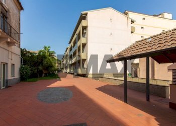 Edificio all\'aperto - Appartamento Via Circumvallazione
 
525, Paterno - foto 4