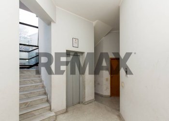 Ricezione / Lobby - Appartamento Via Circumvallazione
 
525, Paterno - foto 11