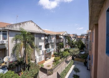 Edificio all\'aperto - Trilocale Via San Domenico Savio
 
25-A/3, Gravina di Catania - foto 2