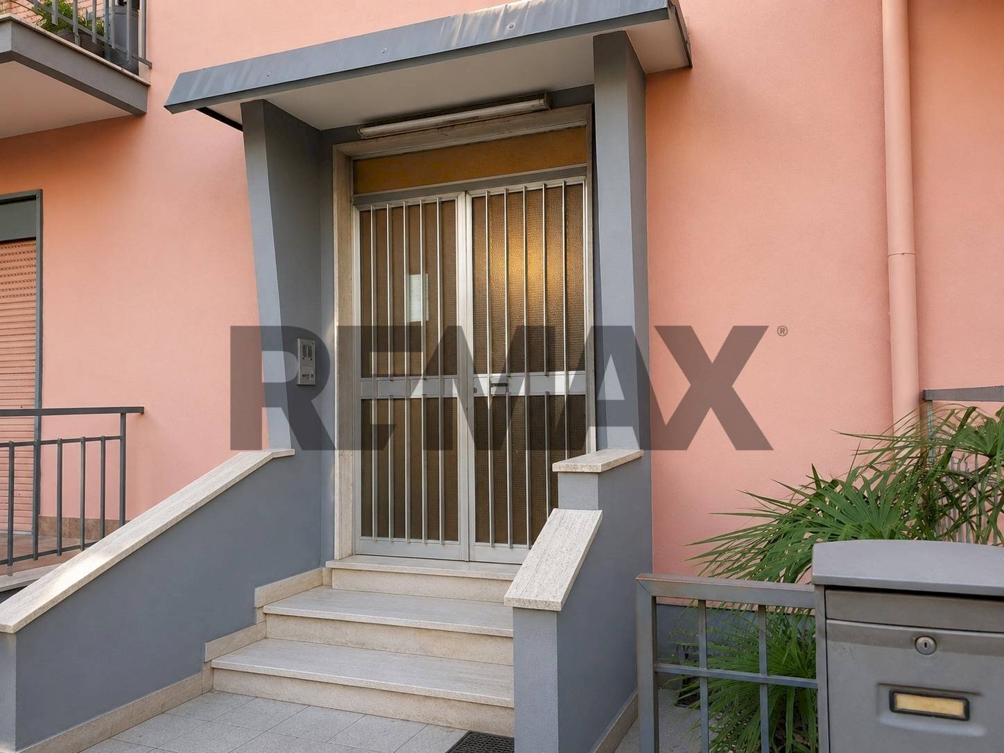 Casa all\'aperto - Appartamento Via Libertà
 
2/F, Riposto - foto 3