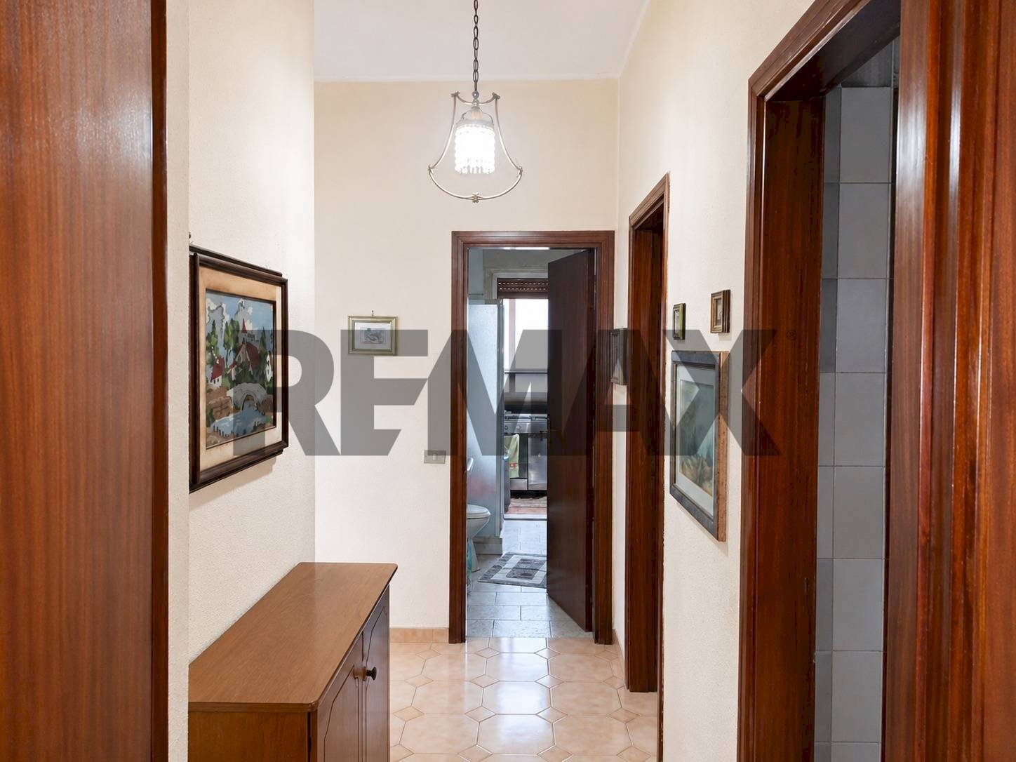 Hall / corridoio - Appartamento Via Libertà
2/F, Riposto - foto 3