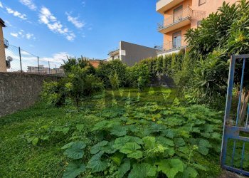 Giardino - Terreno agricolo Via Libertà
 
1, Riposto - foto 9