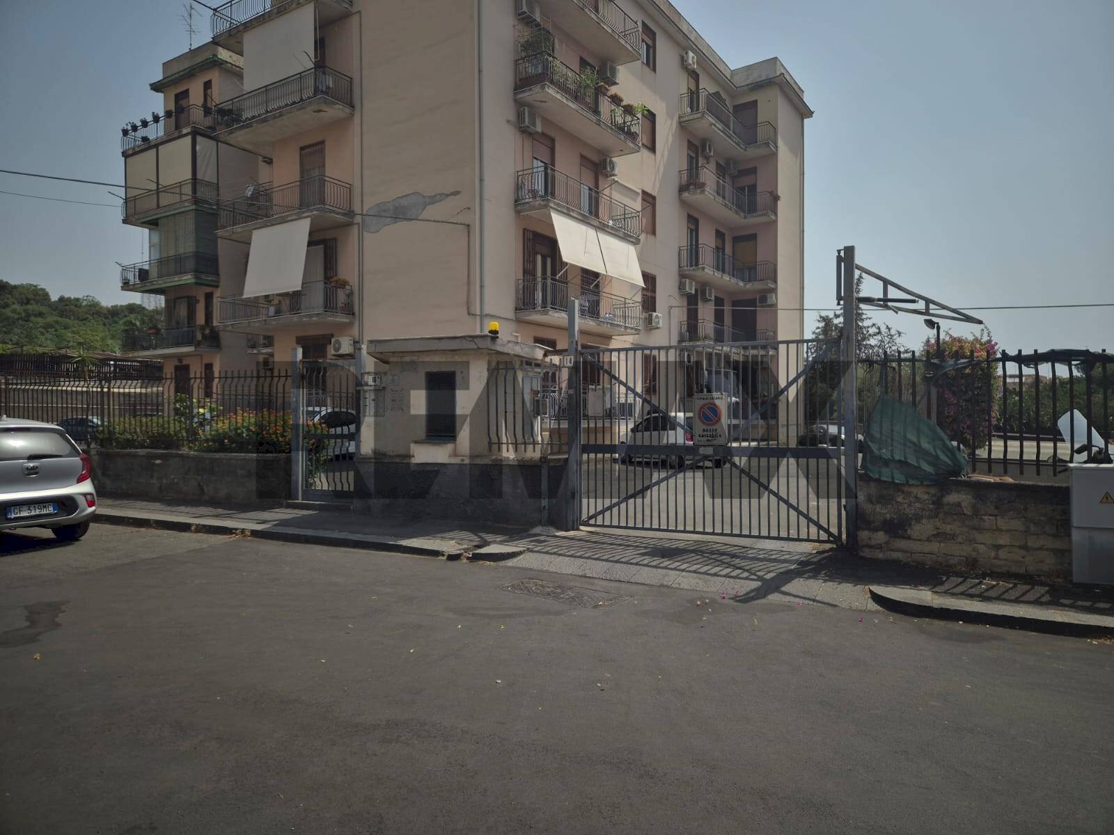 Edificio all\'aperto - Quadrilocale Via Taranto
 
12, Catania - foto 1