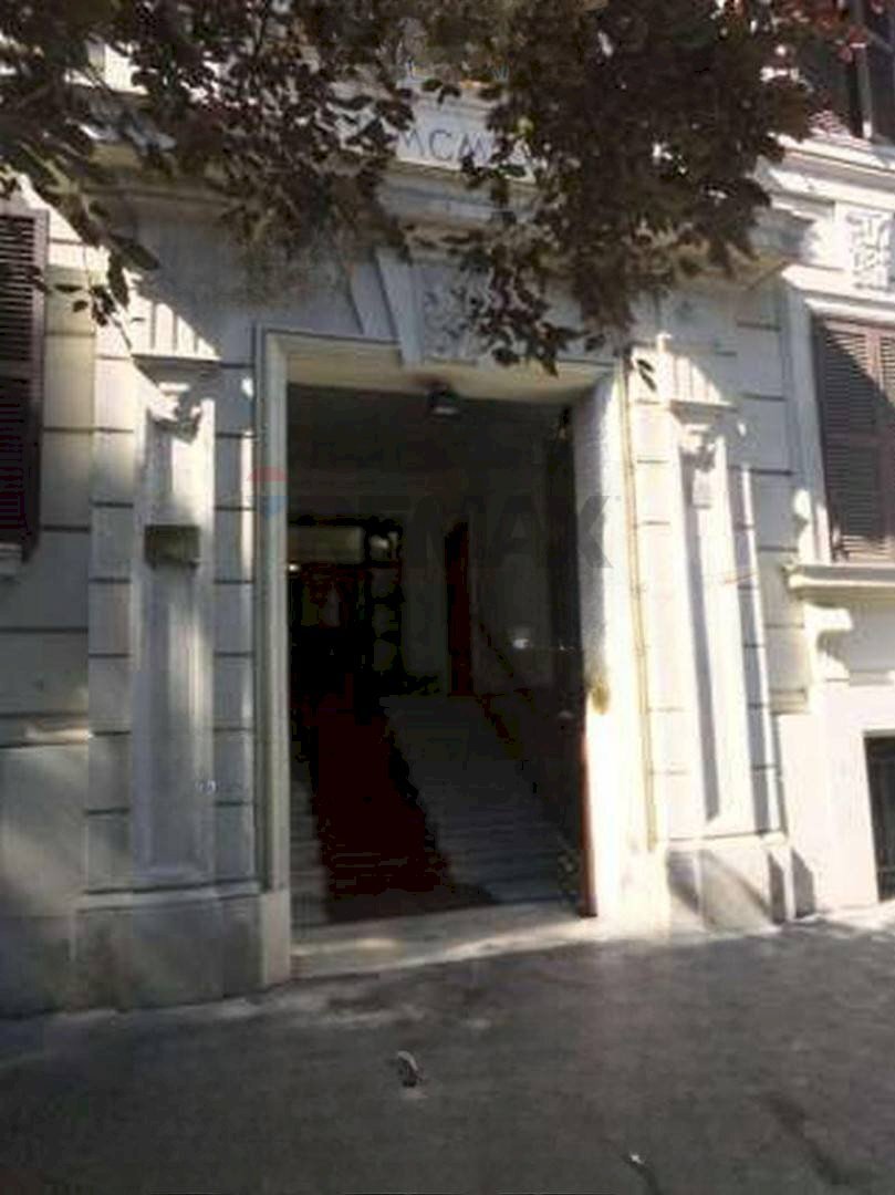 Edificio all\'aperto - Appartamento Viale Giuseppe Mazzini
119, Roma - foto 3