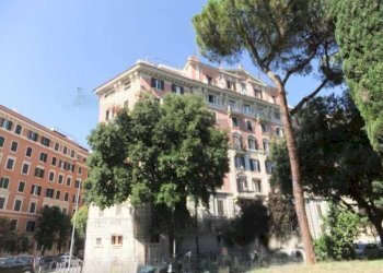 Edificio all\'aperto - Appartamento Viale Giuseppe Mazzini
119, Roma - foto 2