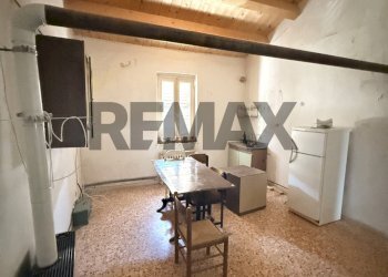Sala da pranzo - Casa indipendente Cesare Battisti
 
52, Maiolati Spontini - foto 5