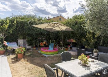 Giardino - Quadrilocale Via modena
 
12, Colli al Metauro - foto 25