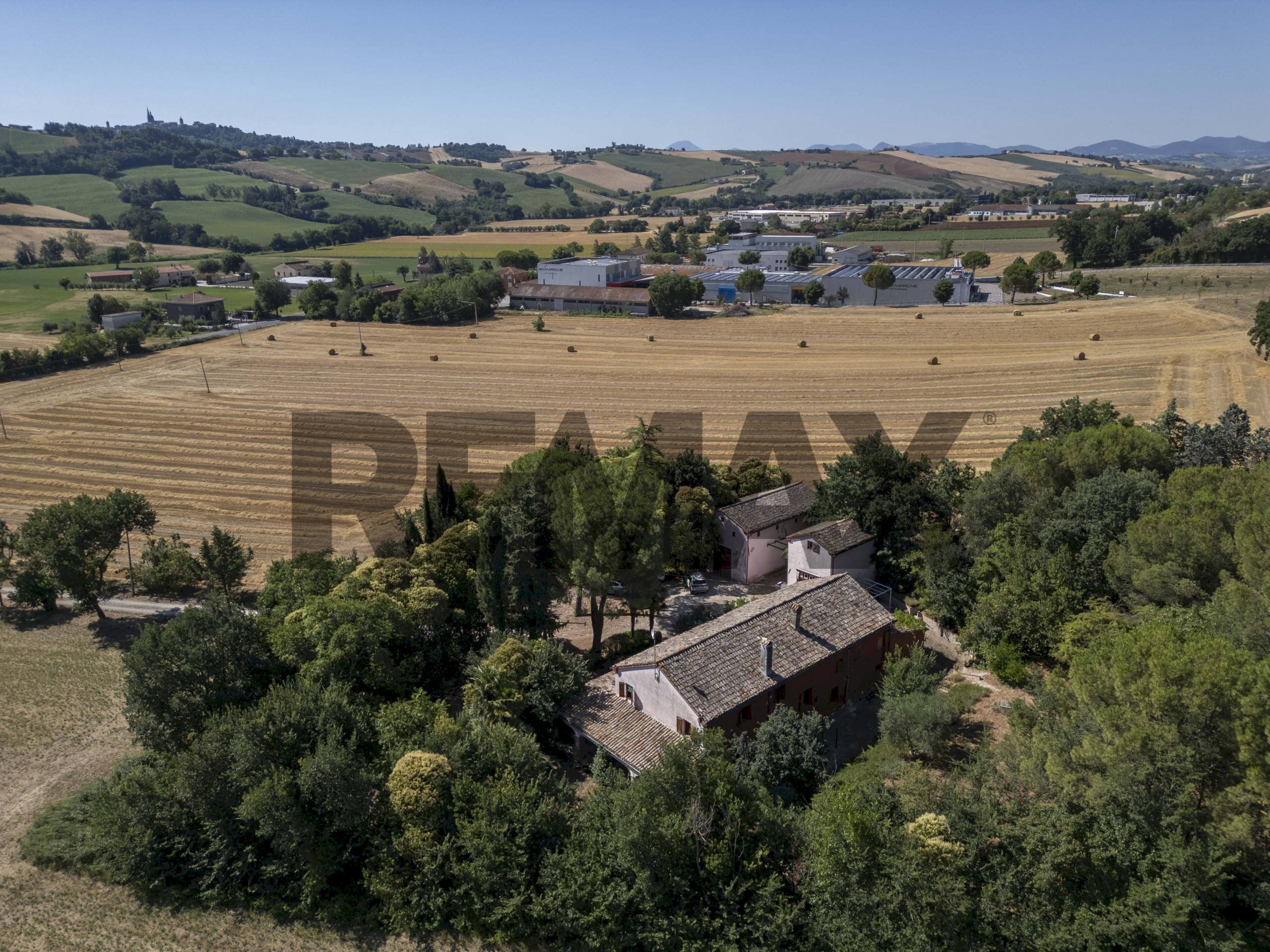 Vista delle montagne - Casa indipendente Via Nevola
80, Corinaldo - foto 2