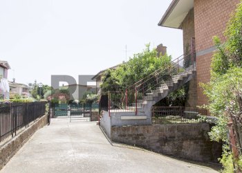 Edificio all\'aperto - Appartamento Via Adda
 
76, Anzio - foto 8