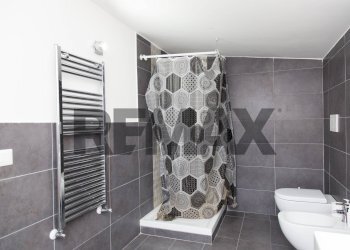 Bagno - Appartamento Via Adda
 
76, Anzio - foto 45