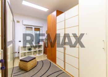 Hall / corridoio - Apartment Traversa A di via G. Martino
 
2, Taormina - photo 6