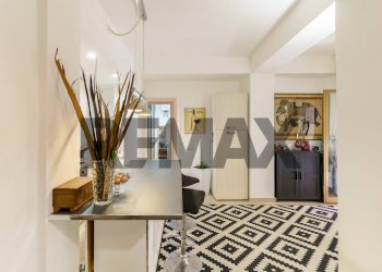 Hall / corridoio - Apartment Traversa A di via G. Martino
 
2, Taormina - photo 18