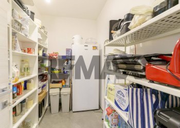 Dispensa di stoccaggio - Apartment Traversa A di via G. Martino
 
2, Taormina - photo 21