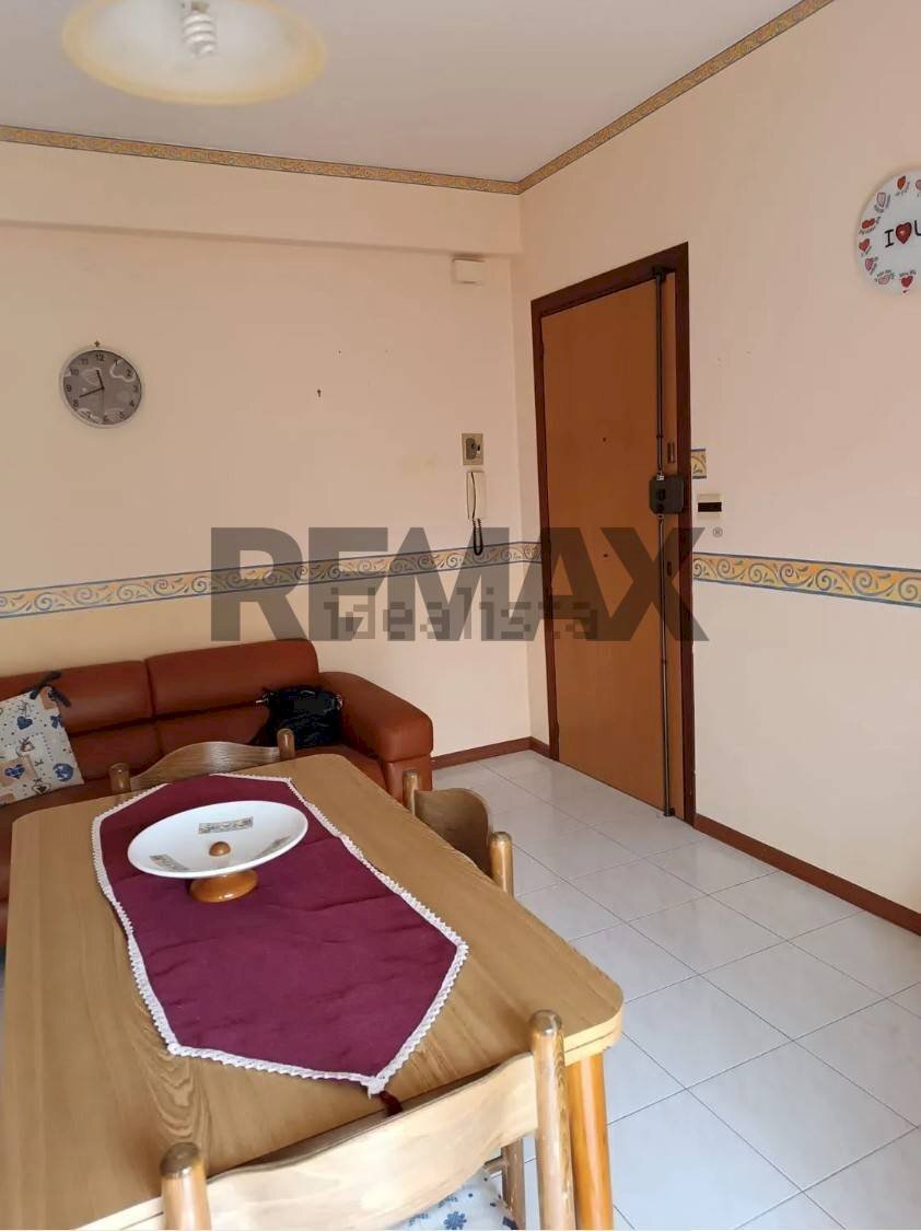 Sala da pranzo - Bilocale via R. Leoncavallo
18, Taormina - foto 2