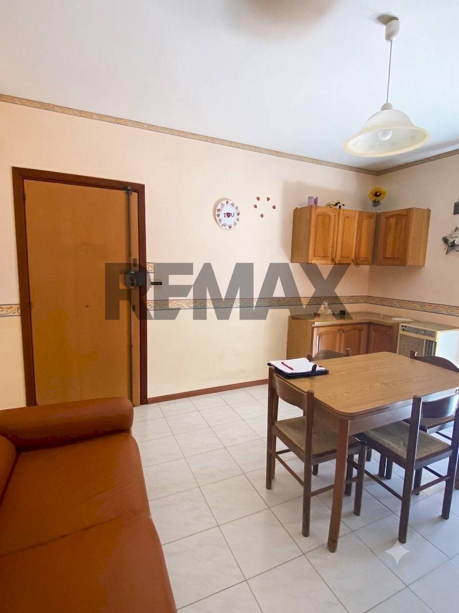 Sala da pranzo - Bilocale via R. Leoncavallo
18, Taormina - foto 3