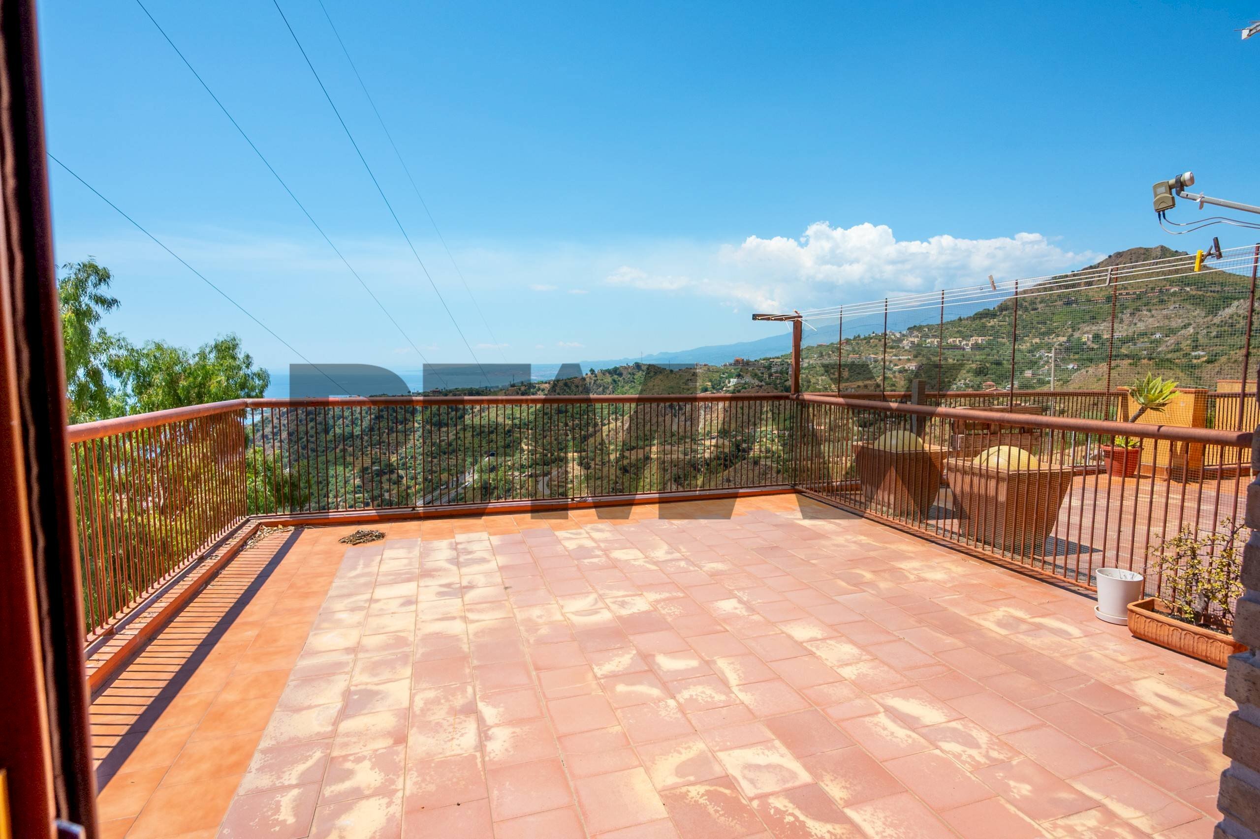 Terrazza - Trilocale Via Cagli Corrado
 
4, Taormina - foto 2