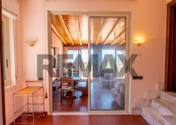 Soggiorno - Trilocale Via Cagli Corrado
 
4, Taormina - foto 3