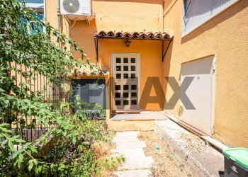 Casa all\'aperto - Trilocale Via Cagli Corrado
 
4, Taormina - foto 32