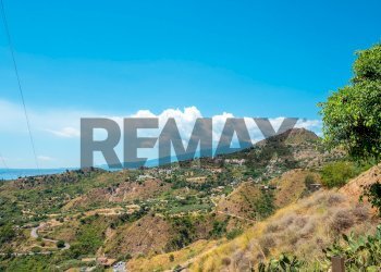 Vista delle montagne - Trilocale Via Cagli Corrado
 
4, Taormina - foto 38