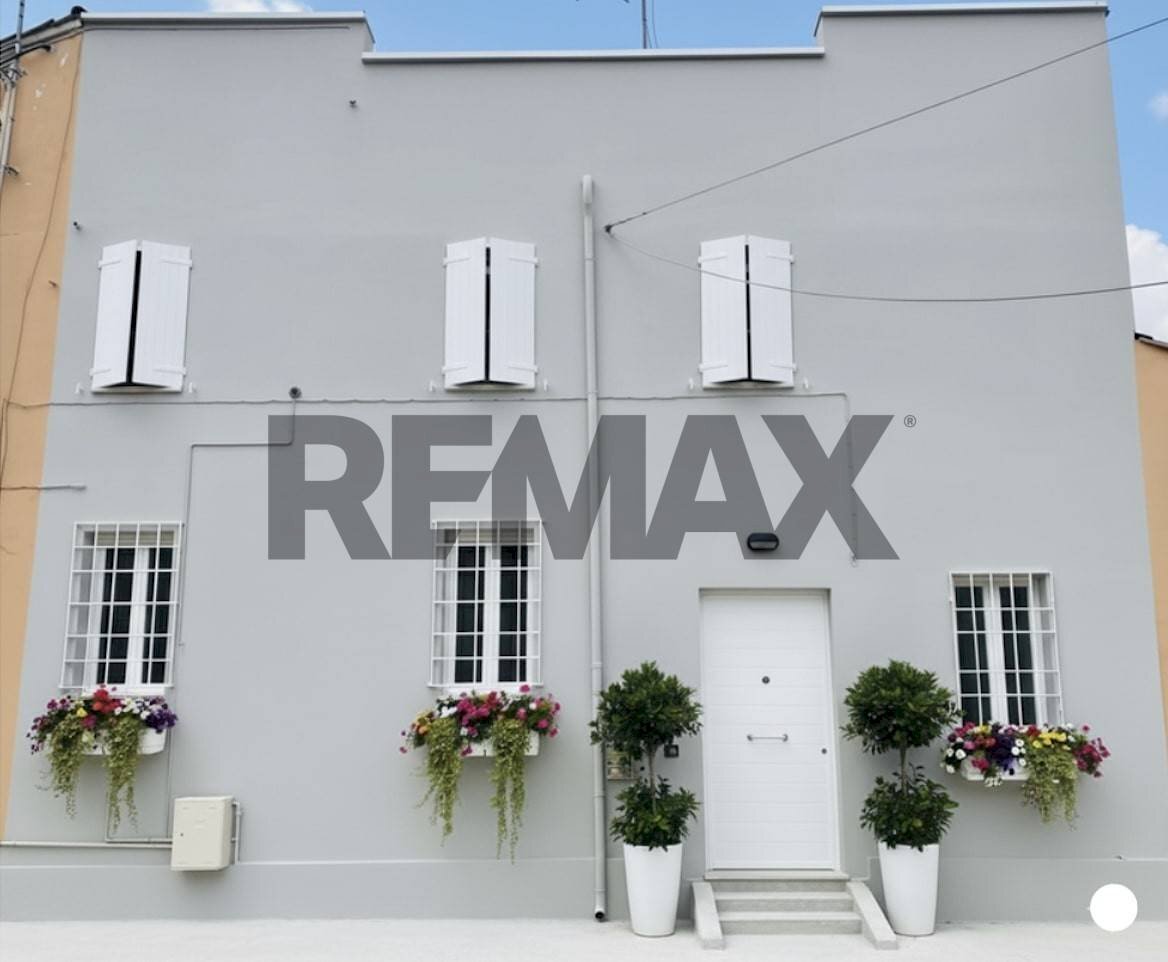 Casa all\'aperto - Casa semi indipendente STRADA ARGINE PO SUD
 
114, San Benedetto Po - foto 1
