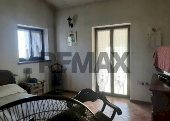 Camera / camera da letto - Quadrilocale strada san silvestro mantovano
 
21, Asola - foto 7