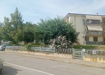 Edificio all\'aperto - Three-room apartment VIA FALCONE E BORSELLINO
 
8, Castel d'Ario - photo 4