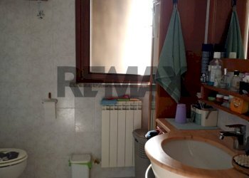 Bagno - Three-room apartment VIA FALCONE E BORSELLINO
 
8, Castel d'Ario - photo 11