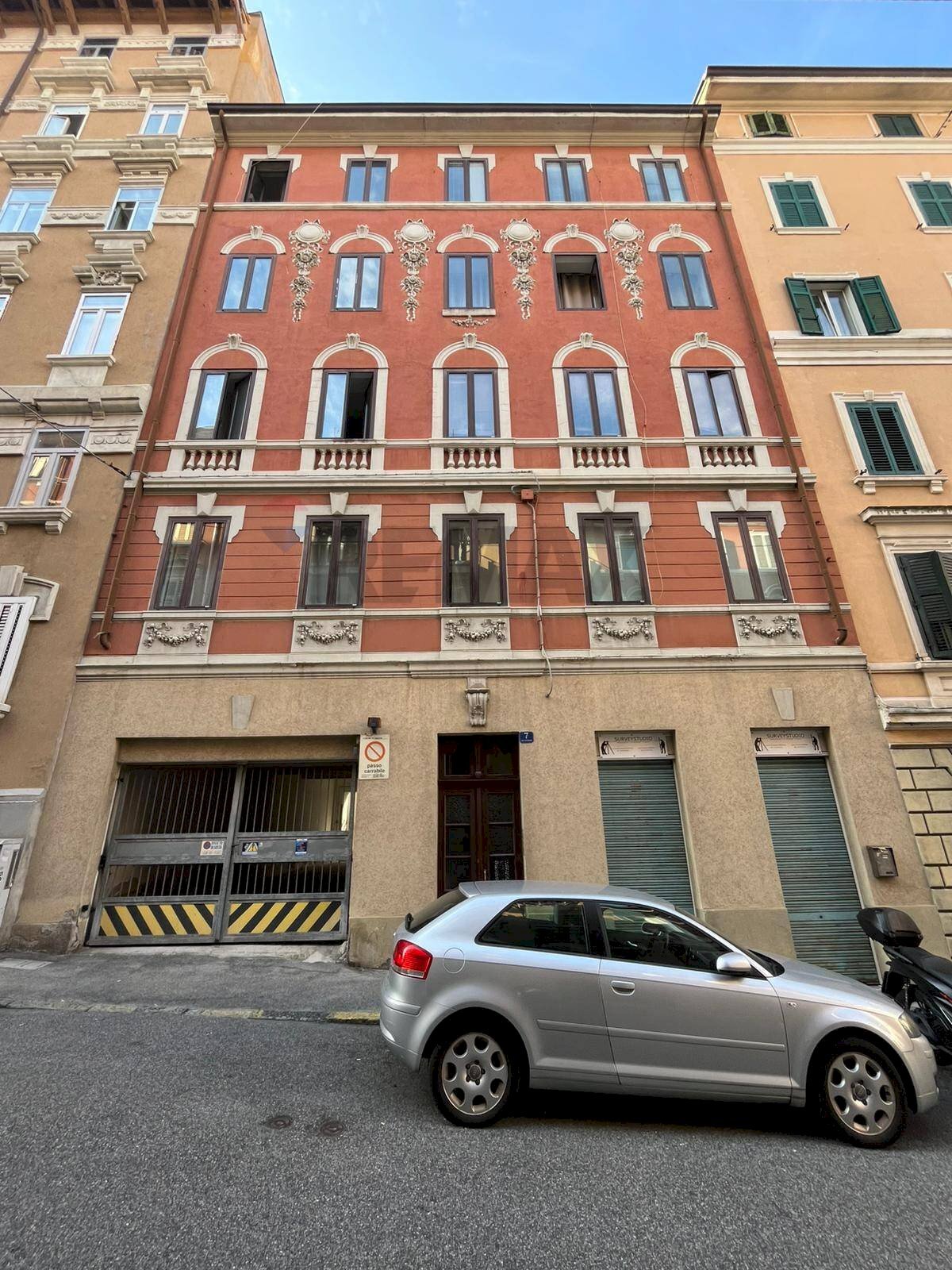 Edificio all\'aperto - Terreno non edificabile via petronio
 
7, Trieste - foto 1