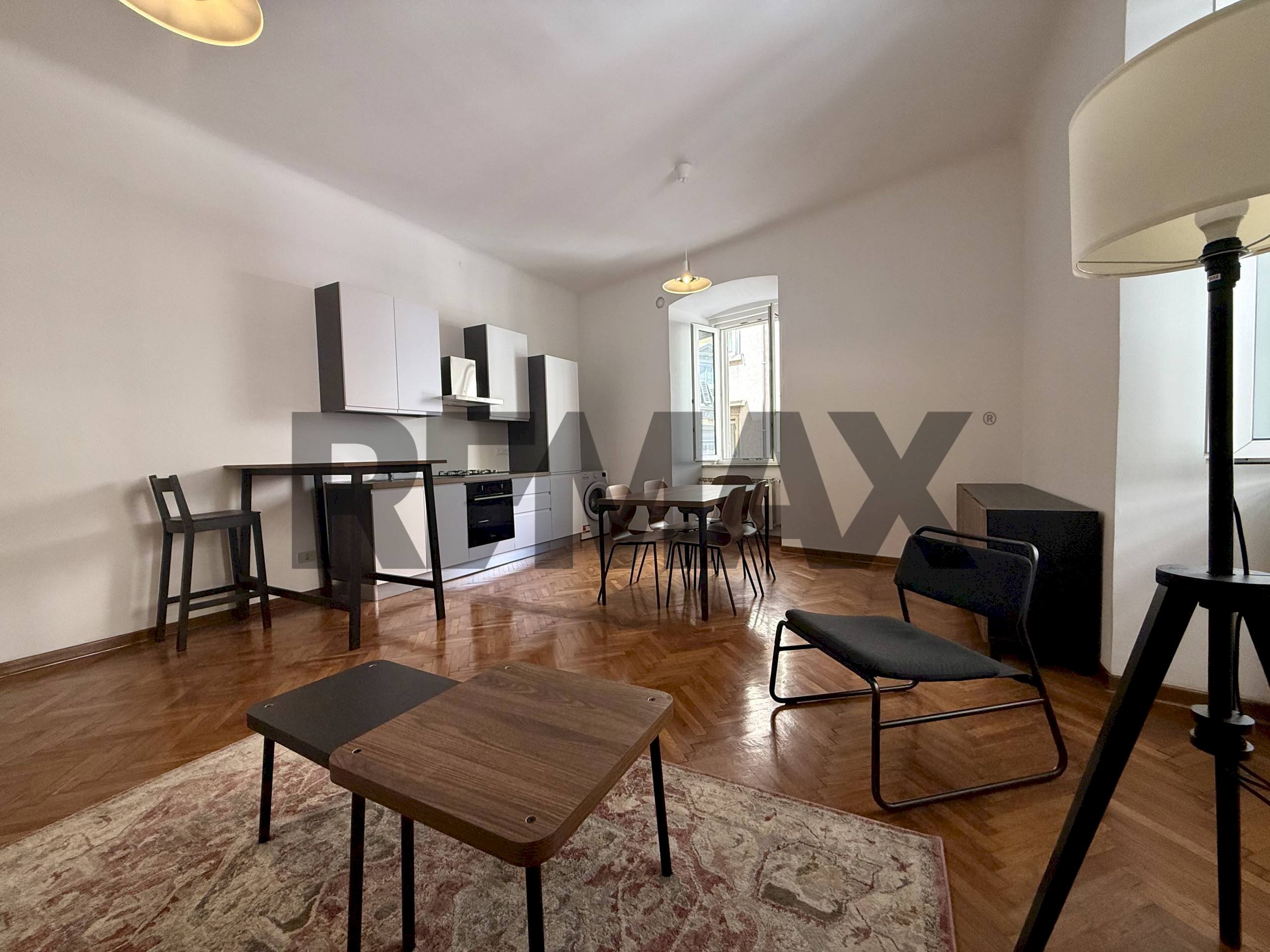 Sala da pranzo - Trilocale via parini
 
5, Trieste - foto 1