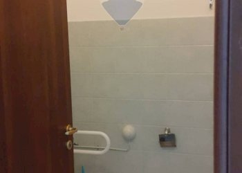 Bagno - Locale Commerciale Via Pietro Novelli
4/c, Siracusa - foto 2