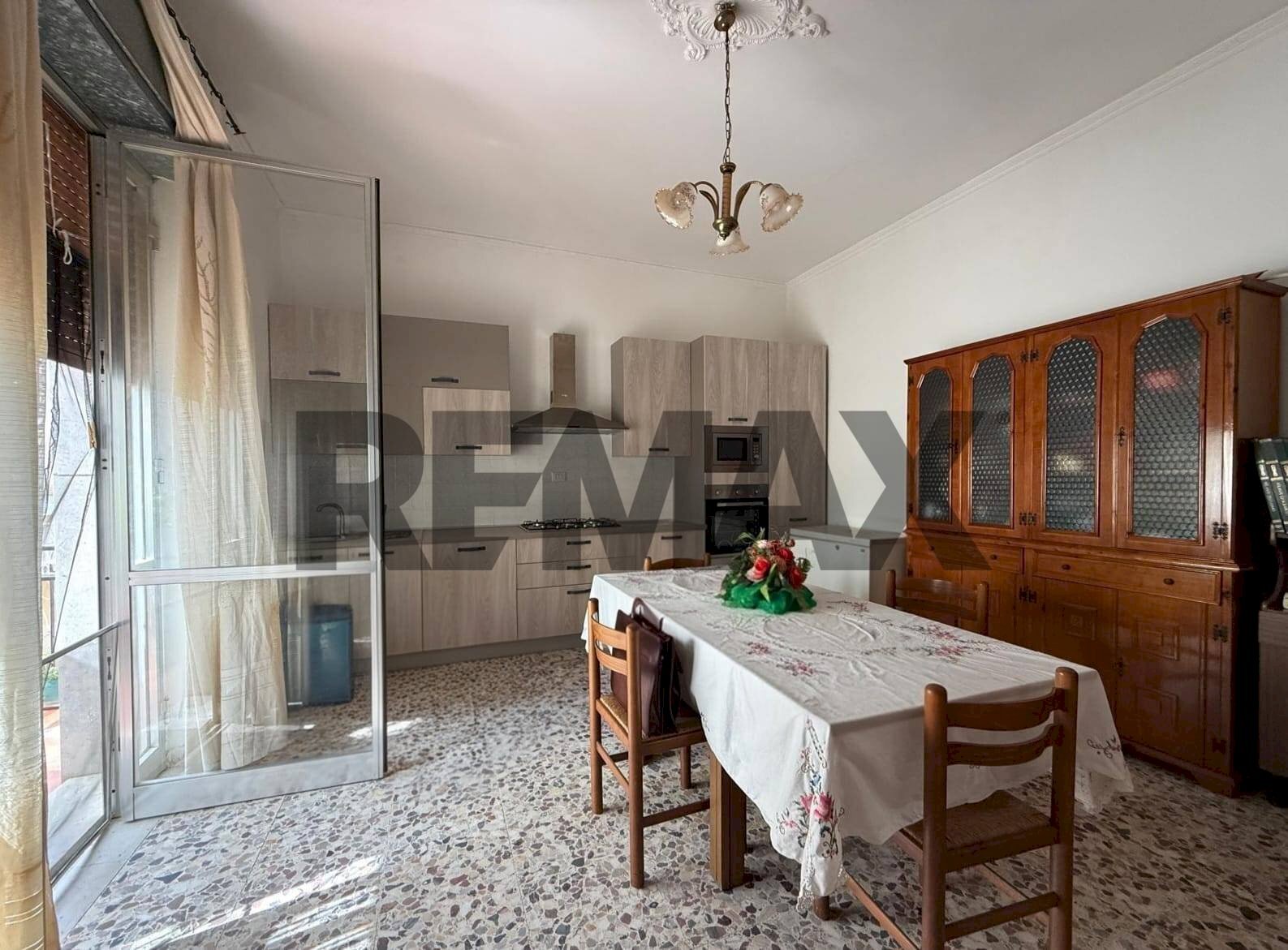 Sala da pranzo - Appartamento via san martino della battaglia
 
86, Priolo Gargallo - foto 3