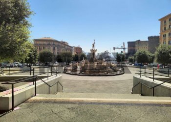 Edificio all\'aperto - Bilocale Via Paolo Emilio Imbriani
 
33, Napoli - foto 2