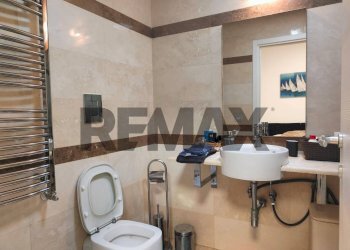 Bagno - Bilocale Via Paolo Emilio Imbriani
 
33, Napoli - foto 15