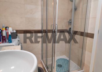 Bagno - Bilocale Via Paolo Emilio Imbriani
 
33, Napoli - foto 16