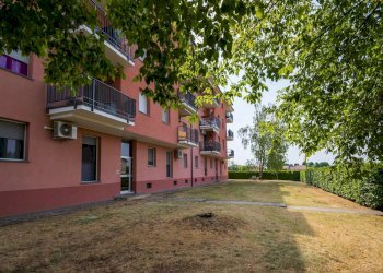 Four-room apartment Cornate d'Adda - photo 18