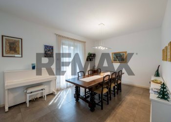 Sala da pranzo - Villa a Schiera Via Monte San Michele
 
3, Dalmine - foto 2