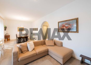 Sala da pranzo - Villa a Schiera Via Monte San Michele
 
3, Dalmine - foto 4