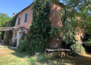 Giardino - Casa indipendente prondolo
 
91, Portomaggiore - foto 49