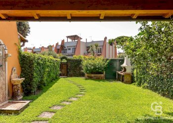 Foto 3 - Villa a Schiera Via Cesenatico
 
184, Fiumicino - foto 3