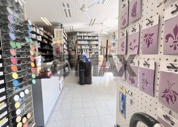 Dispensa di stoccaggio - Shop Via Magenta
22, Busto Arsizio - photo 6