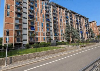 Foto 1 - Quadrilocale Via Luigi Chiarelli
 
2, Milano - foto 1